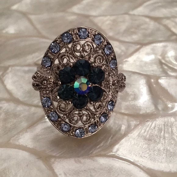 Silver Tone Faux Sapphire Blue Rhinestone Adjustable Ring NEW RED BANNER - Picture 2 of 5